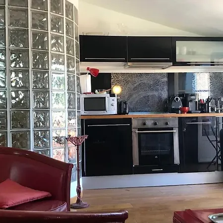 Balcony Last Floor Harbour Parking On Demand ニース