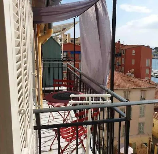 Balcony Last Floor Harbour Parking On Demand Appartamento *